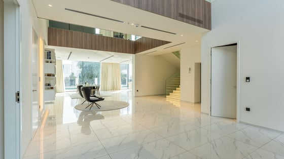 Stunning villa in Emerald Hills with spacious layout, picture 6