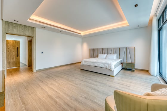 Luxury villa in Palm Jumeirah with Atlantis views, picture 18