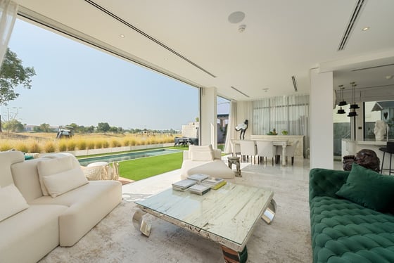 Prime Location | Vacant Unit | Golf Course View, picture 1