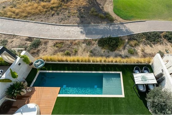 Prime Location | Vacant Unit | Golf Course View, picture 24