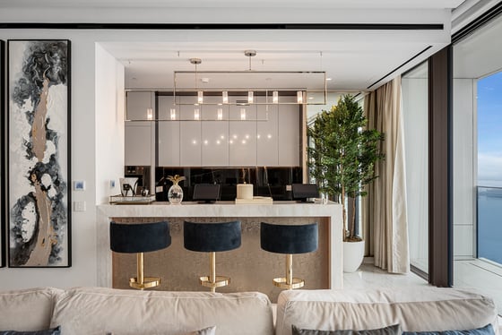 Extraordinary Turnkey Luxury with Iconic Views, picture 19