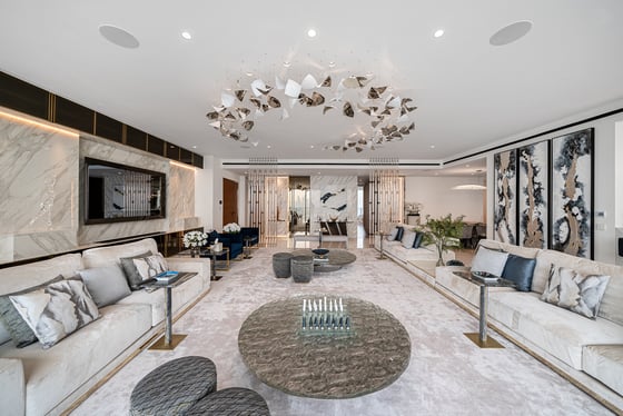 Extraordinary Turnkey Luxury with Iconic Views, picture 7