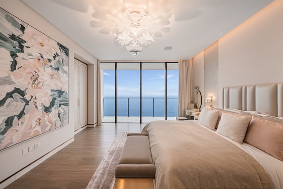 Extraordinary Turnkey Luxury with Iconic Views, picture 26