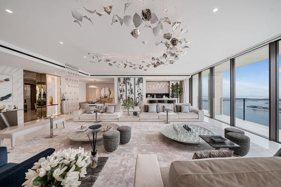 Extraordinary Turnkey Luxury with Iconic Views, picture 8