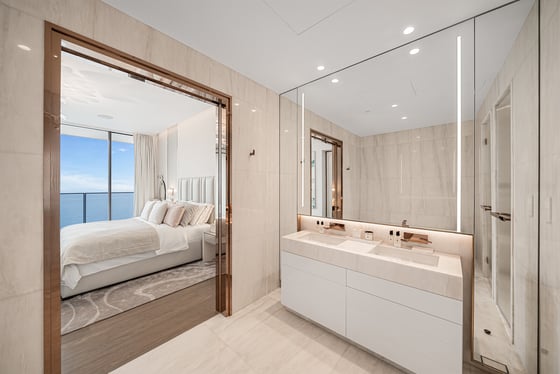 Extraordinary Turnkey Luxury with Iconic Views, picture 31
