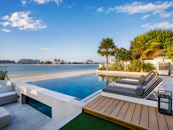 Lavish Palm Villa with Cinema and Infinity Pool, picture 21