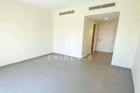 Single Row | Ready To Move In | Terrace Unit, picture 5