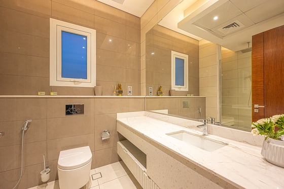 6BR Mansion | Modern | Furnished I Sea Vew, picture 13