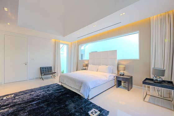 Renovated 6BR Modern Villa I Beachfront I Furnished, picture 14