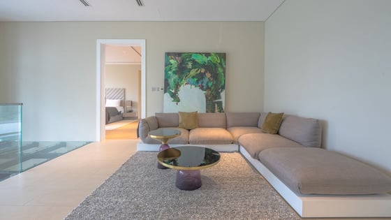 Luxuriously Renovated Loft in Al Barari, picture 18
