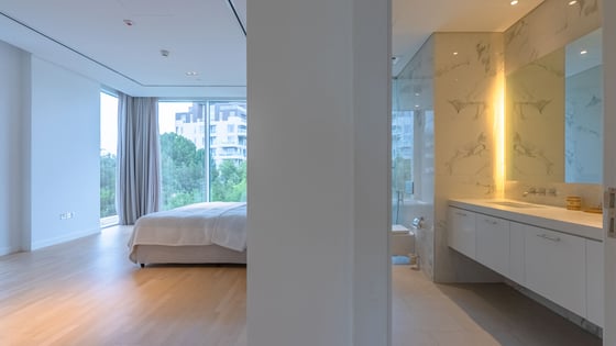 Luxuriously Renovated Loft in Al Barari, picture 35