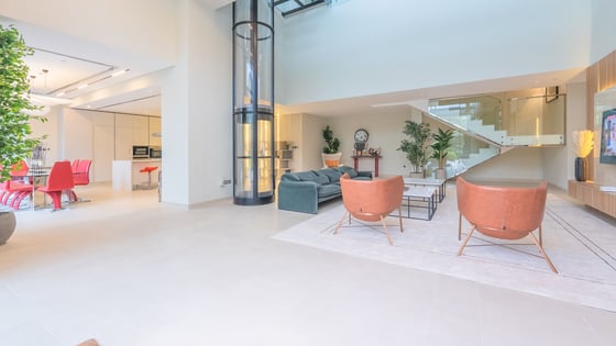 Luxuriously Renovated Loft in Al Barari, picture 7