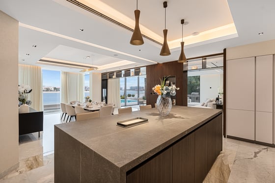 Extraordinary Fully Renovated Turnkey Beach Villa, picture 5