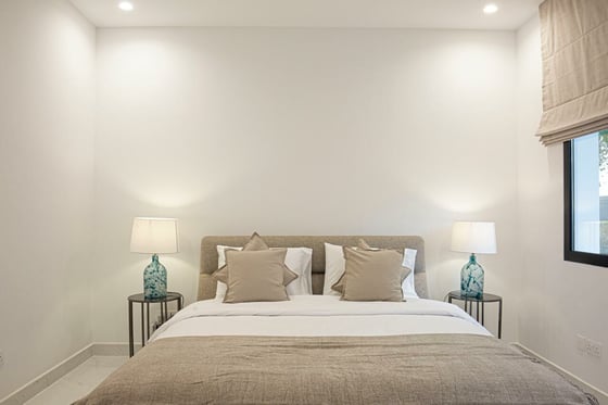 GALLERY VIEWS 8BR | RENOVATED | FURNISHED, picture 9