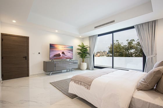 GALLERY VIEWS 8BR | RENOVATED | FURNISHED, picture 16