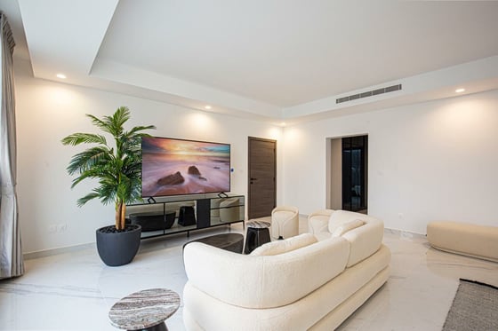 GALLERY VIEWS 8BR | RENOVATED | FURNISHED, picture 12