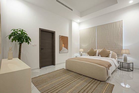 GALLERY VIEWS 8BR | RENOVATED | FURNISHED, picture 14