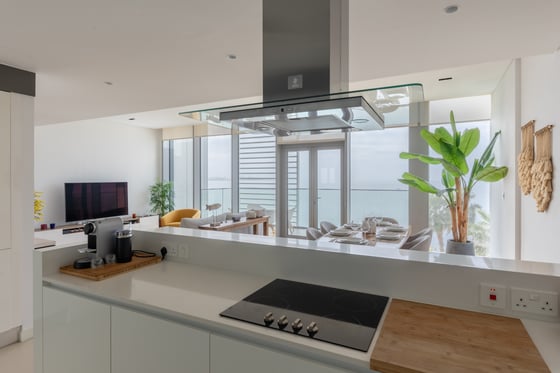Sea View | Vacant | Furnished I Best Unit, picture 10
