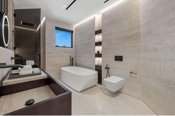 Modern 3 floors renovated villa on a High Number Location, picture 12