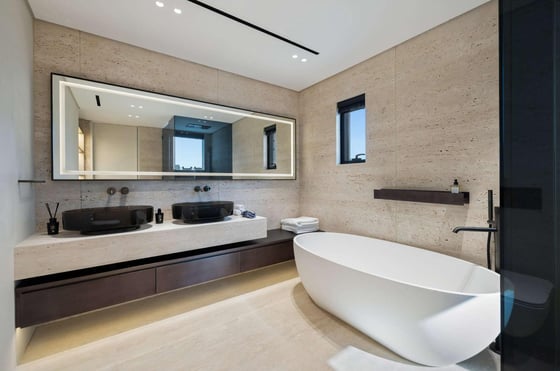 Modern 3 floors renovated villa on a High Number Location, picture 9