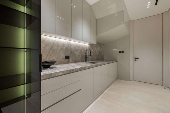 Modern 3 floors renovated villa on a High Number Location, picture 7