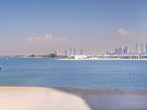 Waterfront Living with Beach Access on The Palm, picture 10