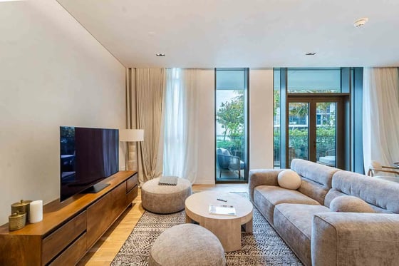 Oceanside | Sunset Views | Luxury Apartment, picture 1