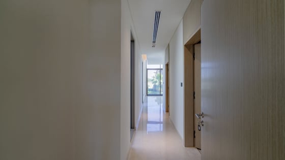 Exclusive Living | Luxurious Villa | Park View, picture 7