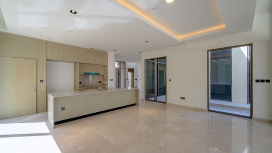 Exclusive Living | Luxurious Villa | Park View, picture 2