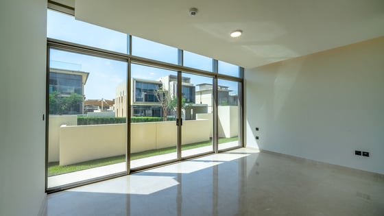 Exclusive Living | Luxurious Villa | Park View, picture 5
