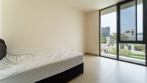 Exquisite villa in Dubai Hills  with Greenbelt views, picture 1