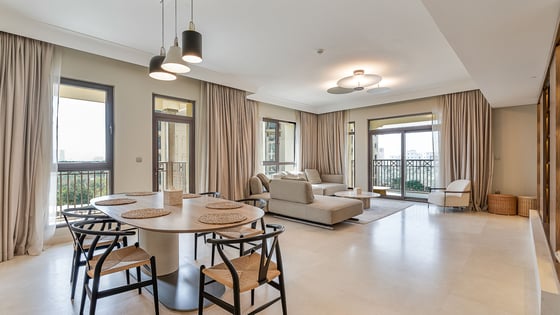 Upgraded apartment in Umm Suqeim with stunning views, picture 1