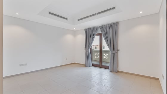 Corner unit villa in Al Furjan with spacious layout, picture 10