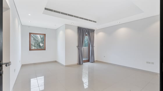 Corner unit villa in Al Furjan with spacious layout, picture 11