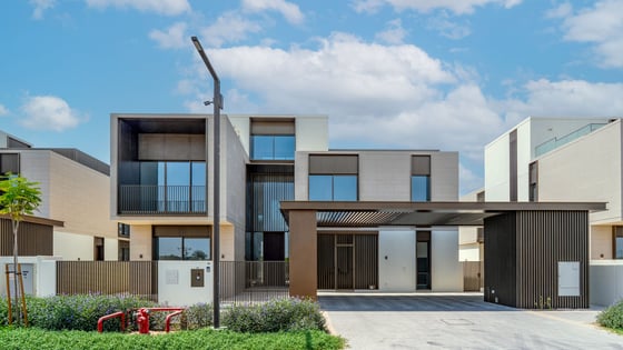 Stunning Dubai Hills Villa with Skyline Views, picture 1