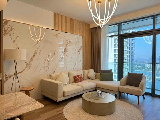 Vacant | Upgraded | Furnished | Luxury, picture 1
