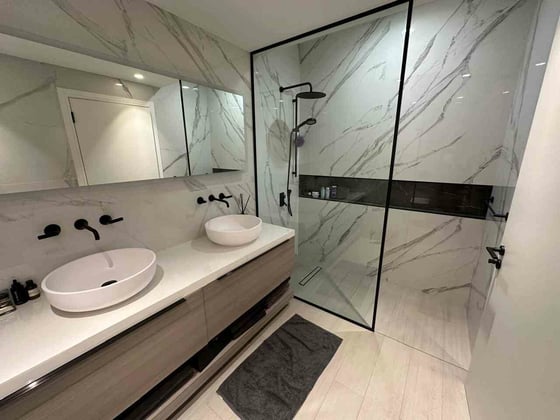 Upgraded | High Floor | Golf Course Views, picture 8