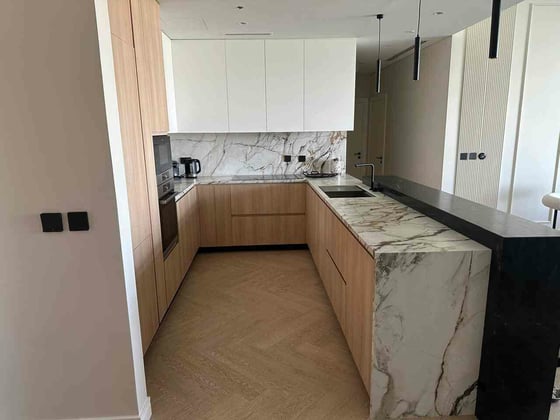 Upgraded | High Floor | Golf Course Views, picture 5