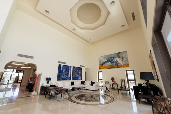 Branded Residence | 5BR Penthouse | Beachfront, picture 3