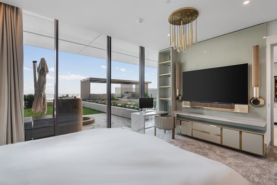 Ultra-Exclusive Palm View Sky Court | One-of-One, picture 6
