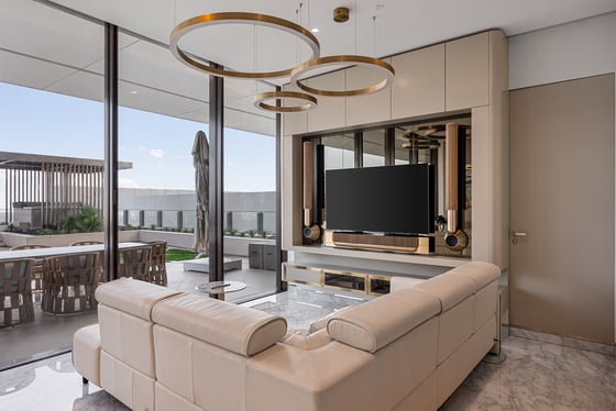 Ultra-Exclusive Palm View Sky Court | One-of-One, picture 3