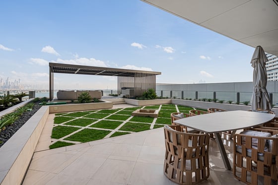 ***Palm View Sky Court | XL Terrace | Upgraded***, picture 1