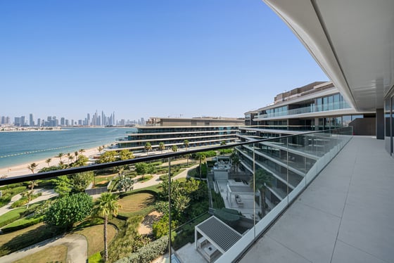 Palm Facing  | Shell and Core | High Floor, picture 1