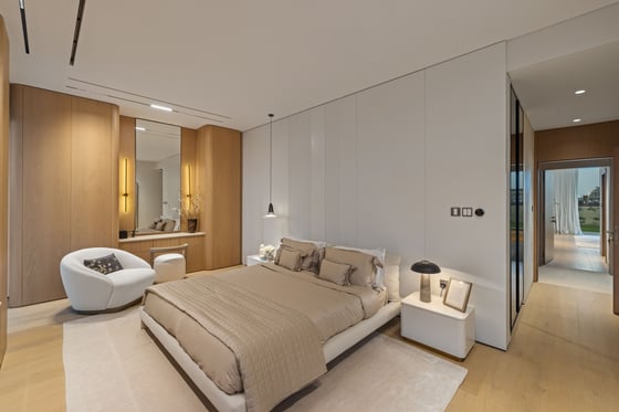 Lavish Golf Villa with Outdoor Gym and Jacuzzi, picture 20