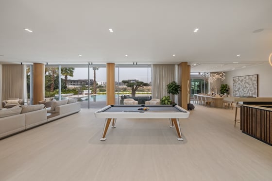 Lavish Golf Villa with Outdoor Gym and Jacuzzi, picture 14