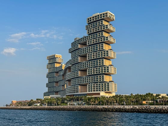 *Best Price | High Floor | Sea View | Large Size*, picture 1