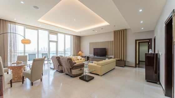 Furnished apartment in Palm Jumeirah with amazing view, picture 1