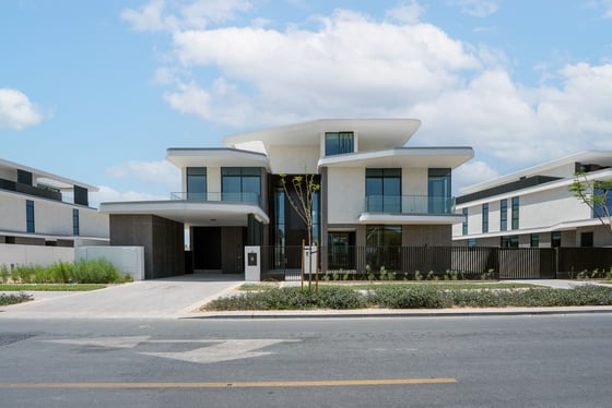 Lamborghini Villa with Amazing Golf Course View, picture 1