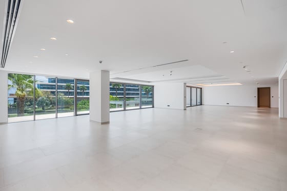 Brand New | Palm and Garden View | Vacant, picture 5