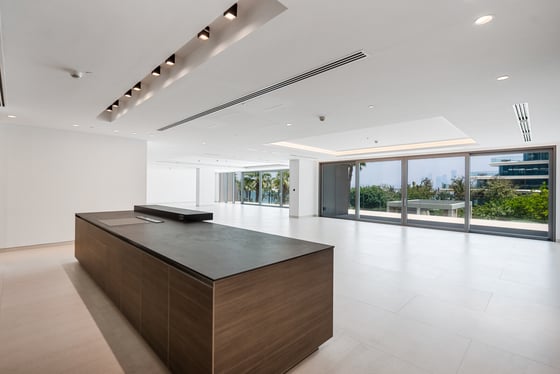 Brand New | Palm and Garden View | Vacant, picture 3